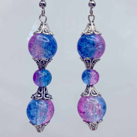 🖤Pick Any 3 for $12🖤 Elegant Glass Beaded Dangle Earrings - Picture 2 of 4